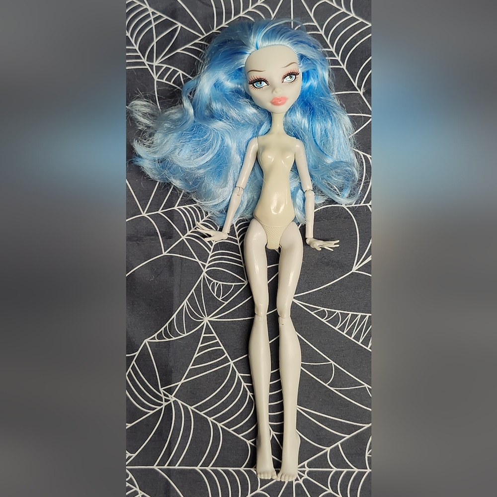 Ghoulia Yelps - Dead Tired -Monster High Doll - Mattel - 2011 - Nude